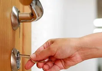 Lock Locksmith Tech Indianapolis, IN 317-975-2288 logo-image - 24-hour-emergency-locksmith