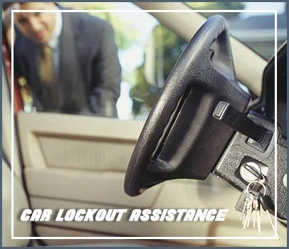 Lock Locksmith Tech Indianapolis, IN 317-975-2288 - car-lockout