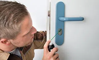 Lock Locksmith Tech Indianapolis, IN 317-975-2288 - re-key-locks