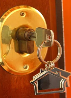 Lock Locksmith Tech Indianapolis, IN 317-975-2288 - residential-locksmith-store